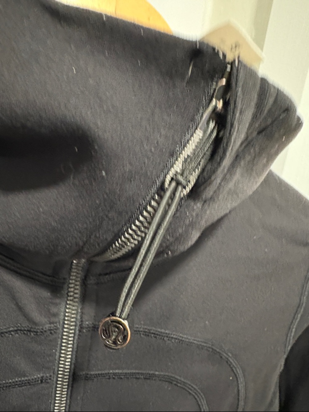 Lululemon In Stride Jacket - Picture 10 of 10